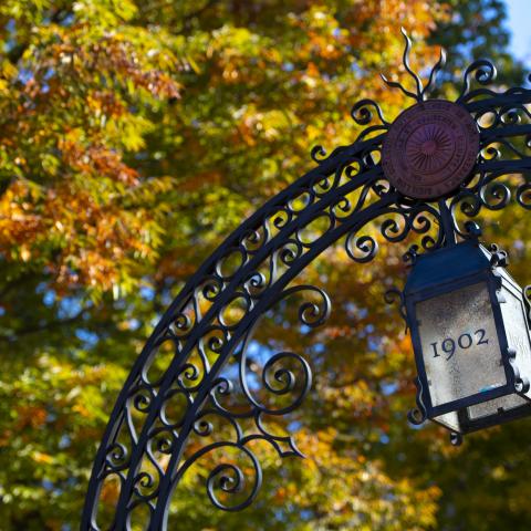 1902_gate